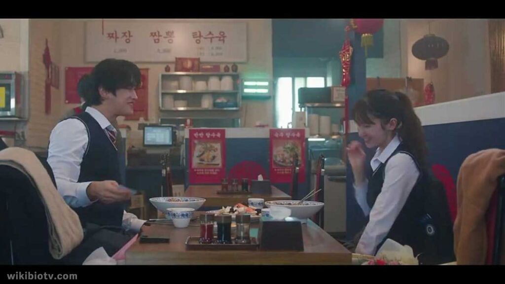 Glimpse of Na Ah Jeong and Lee Do-Han's past during their high school era, sharing a meal