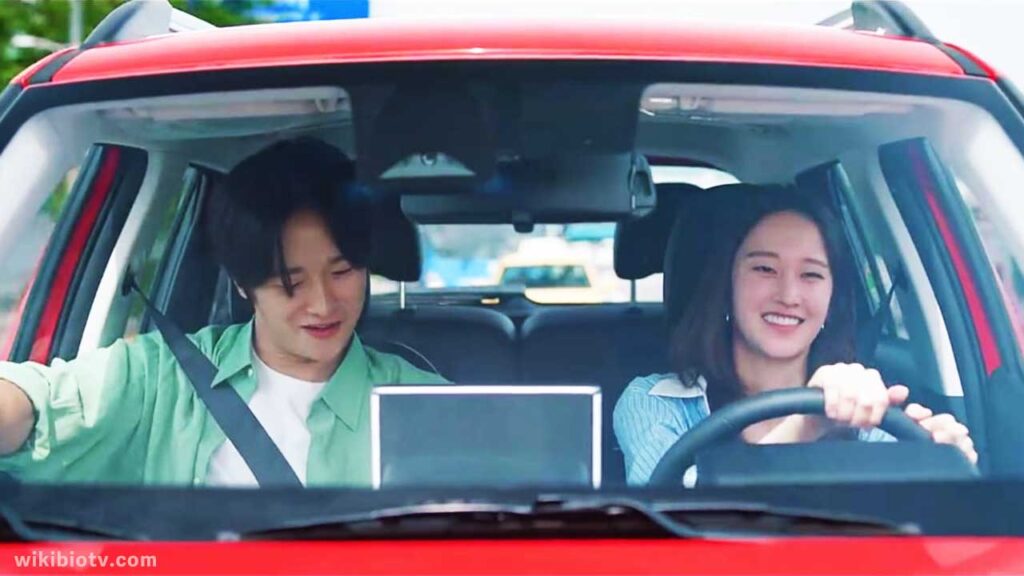 A car scene where Lee Do Han and Na Ah Jeong rides home together